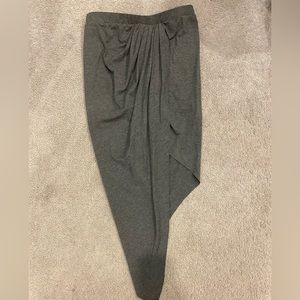 Dark grey skirt. Size medium.